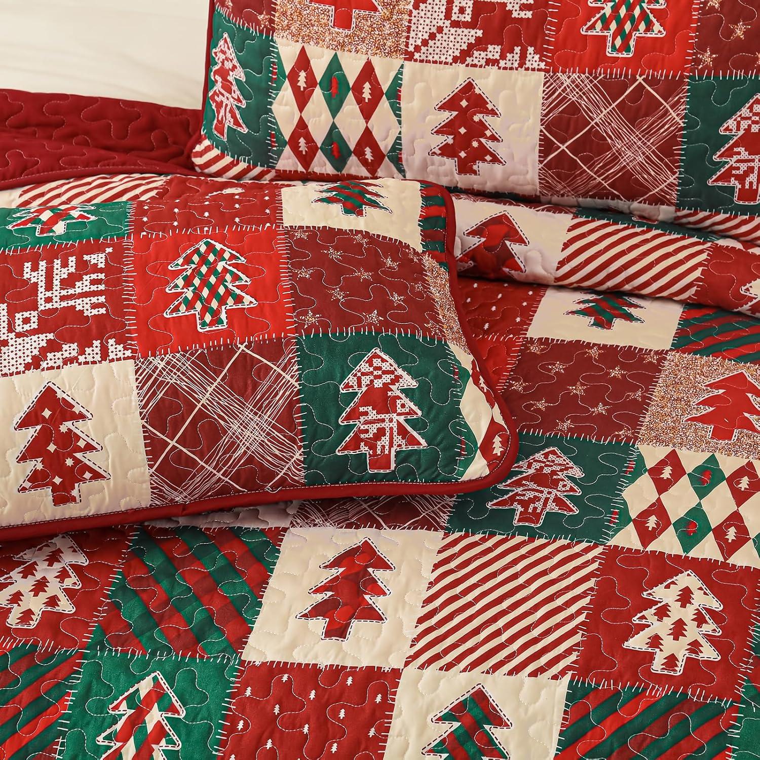 imageDintszyayue King Christmas Quilt 3 Pieces Patchwork Plaid King Size Bedspread Red Green Christmas Tree Printed Soft Microfiber Winter Holiday Coverlet Bedding SetsMerry Christmas