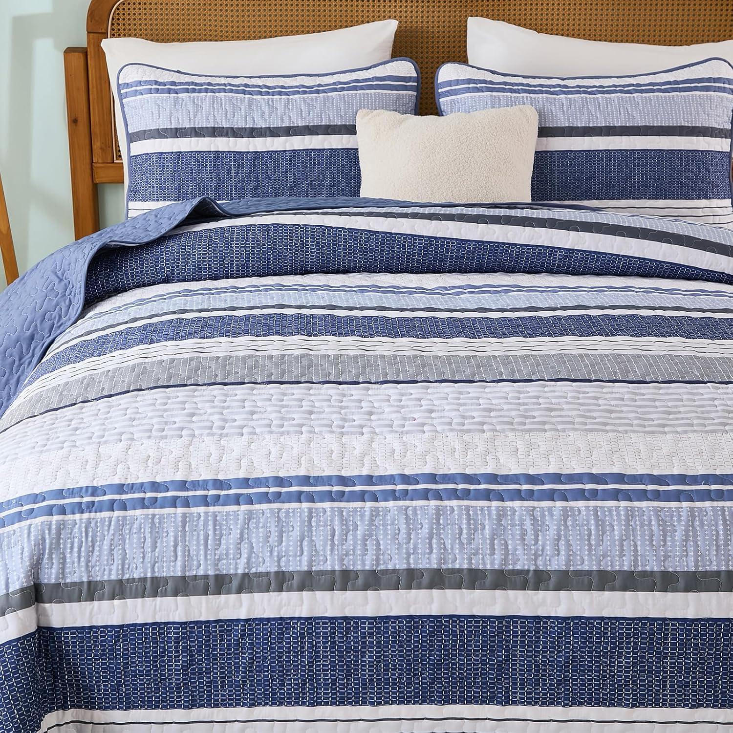 imageDintszyayue Quilt Queen Size Khaki Grey 3 Pieces Boho Striped Bedspread Bedding for Queen Size Bed Soft Lightweight Microfiber Bohemian Coverlet Set for All Season Quilts with 2 PillowcasesNavy