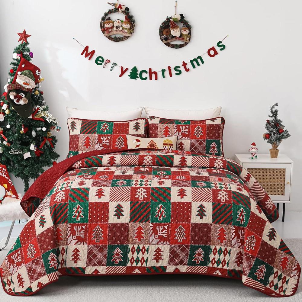 imageDintszyayue King Christmas Quilt 3 Pieces Patchwork Plaid King Size Bedspread Red Green Christmas Tree Printed Soft Microfiber Winter Holiday Coverlet Bedding SetsMerry Christmas