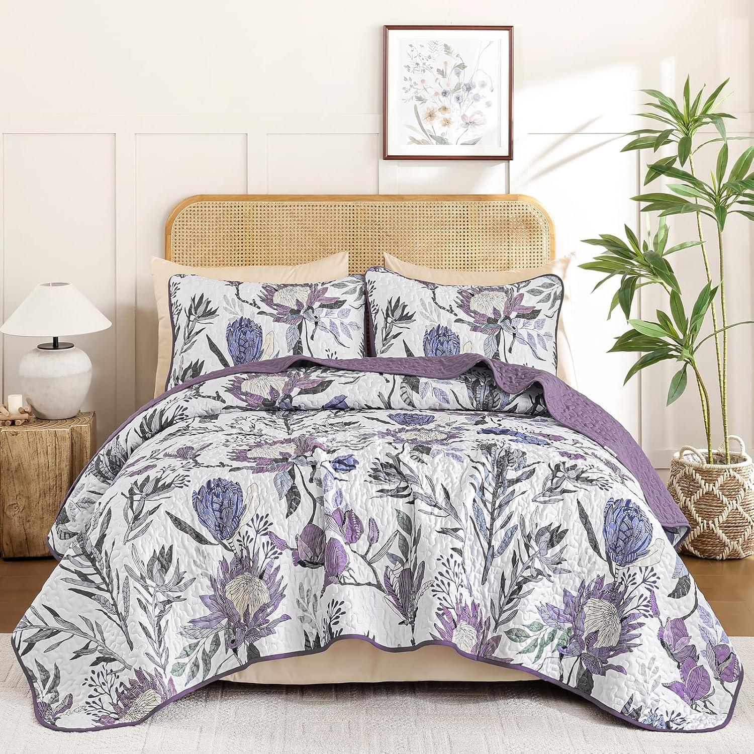 imageDintszyayue Quilt Queen Size Navy 3 Pieces Boho Floral Bedspread Bedding for Queen Size Bed Soft Lightweight Microfiber Coverlet Set for All Season Quilt with 2 PillowcasesPurple