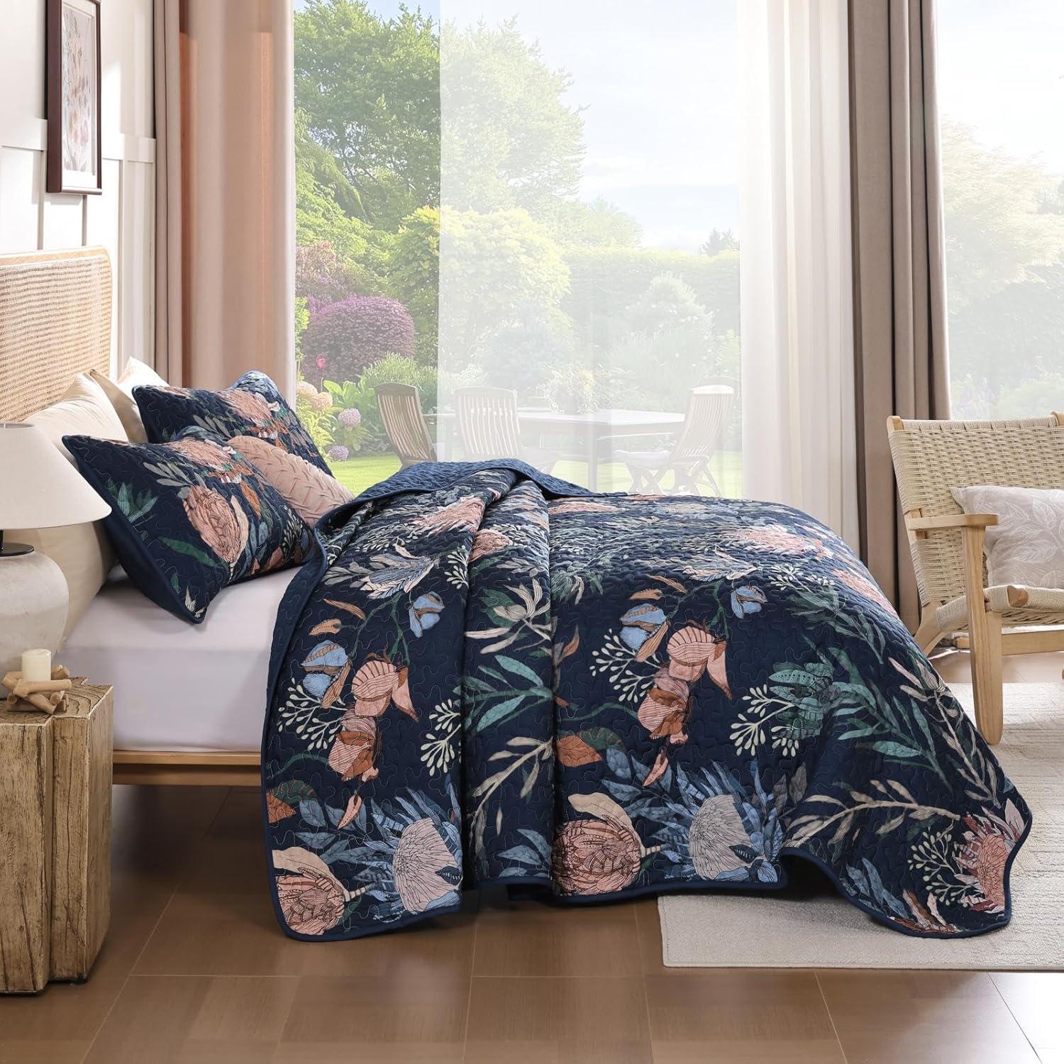 imageDintszyayue Quilt Queen Size Navy 3 Pieces Boho Floral Bedspread Bedding for Queen Size Bed Soft Lightweight Microfiber Coverlet Set for All Season Quilt with 2 PillowcasesNavy