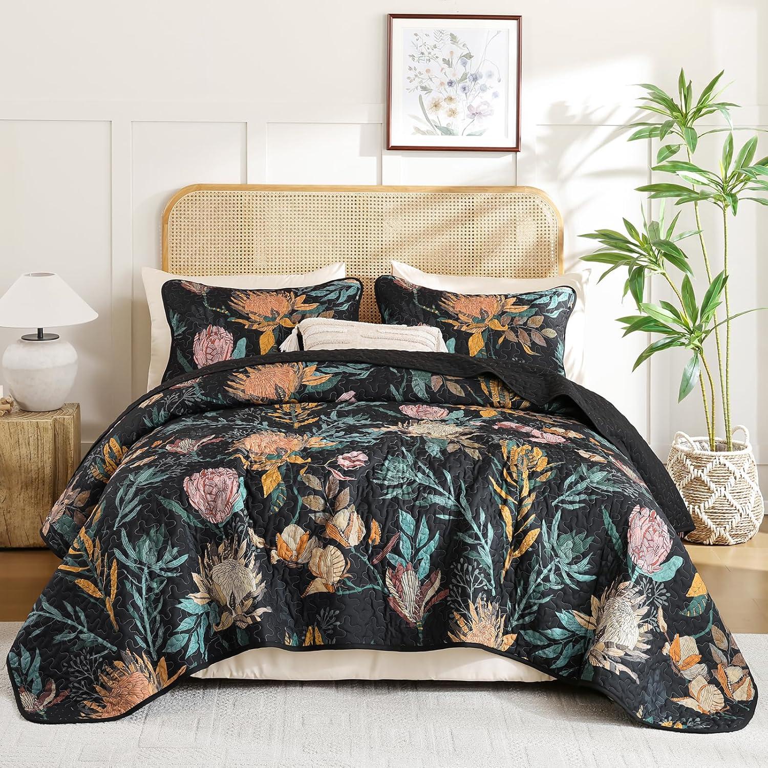 imageDintszyayue Quilt Queen Size Navy 3 Pieces Boho Floral Bedspread Bedding for Queen Size Bed Soft Lightweight Microfiber Coverlet Set for All Season Quilt with 2 PillowcasesBlack